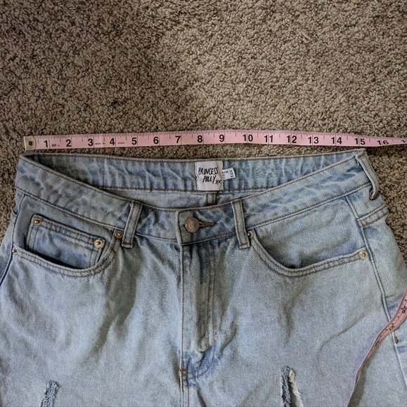 Princess Polly Light Wash High Waisted Jean Denim Shorts With Front Slits Sz 12 - Picture 10 of 11